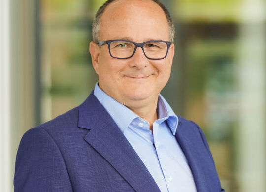 Ernesto Schmutter - MRM Distribution CEO