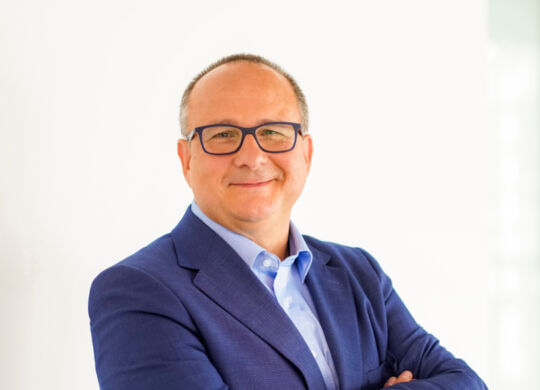 Ernesto Schmutter - MRM Distribution CEO